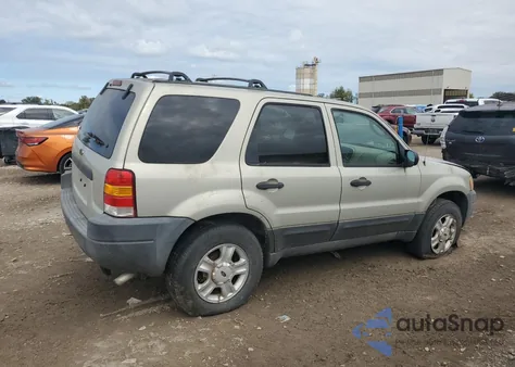 2004 Ford Escape Xlt из США, поврежденный, VIN 1FMYU03184KA27318
